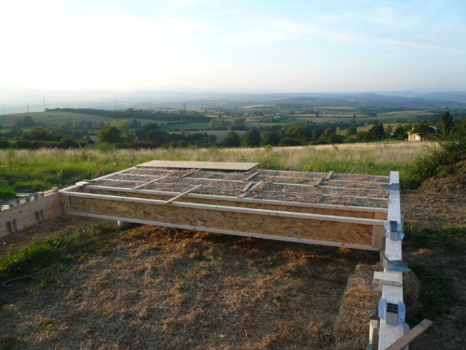 Maison contemporaine bois & paille : 10_maison double peaux.JPG