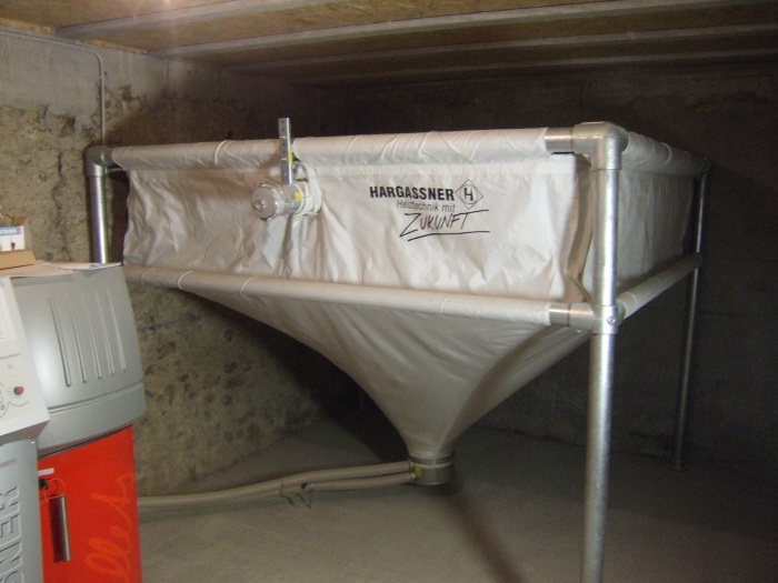 Rhabilitation Toletti : Silo granules bois