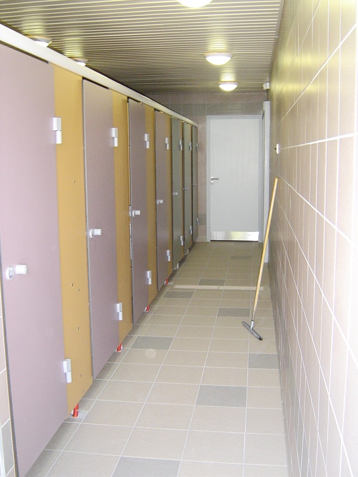 Construction d'un bloc sanitaire et salle d'accueil : Espace douche