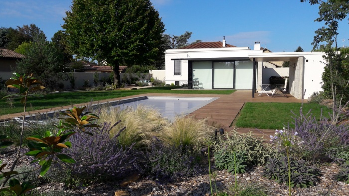 Rnovation et extension d'une maison individuelle. : vue jardin